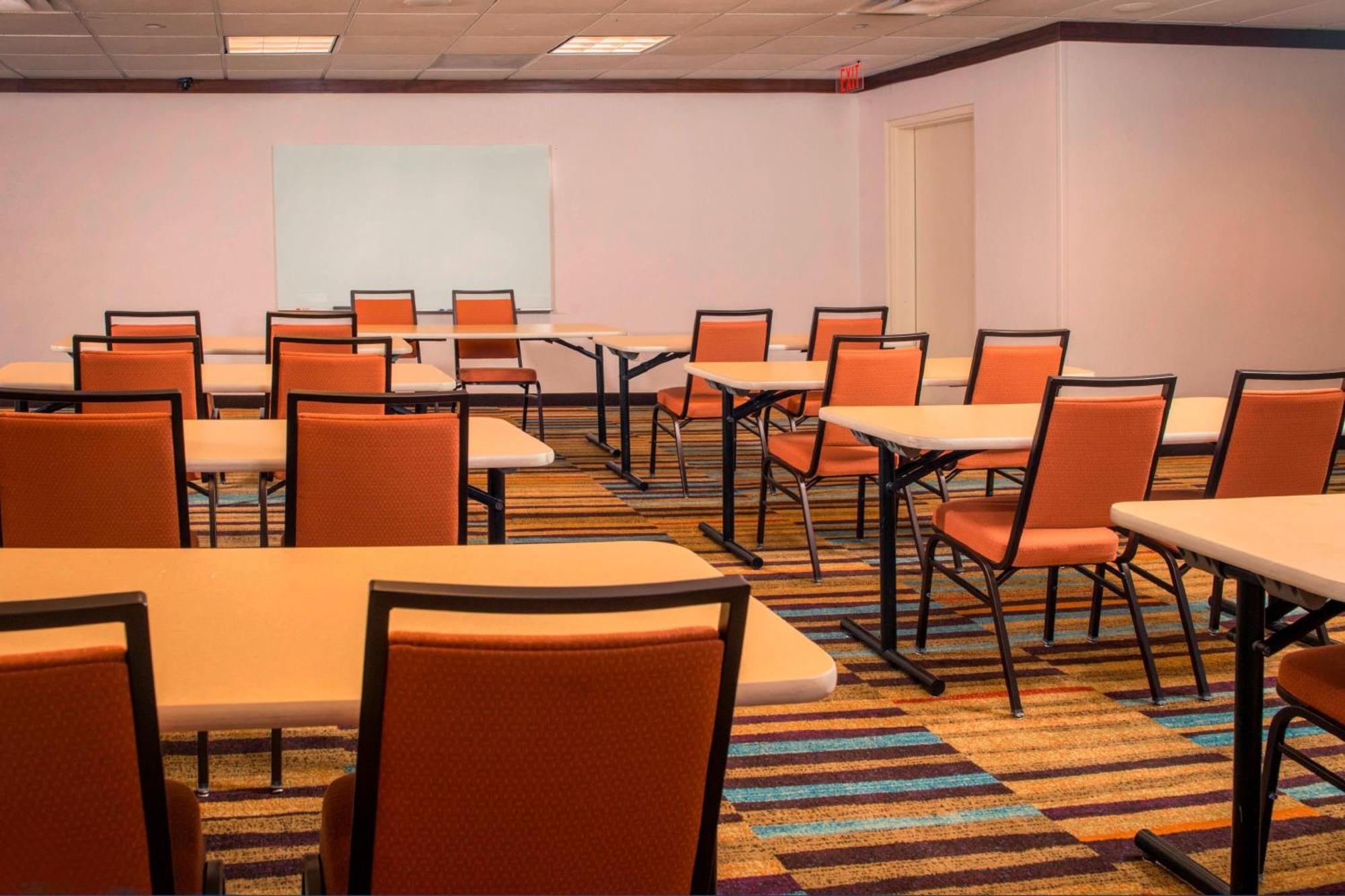Fairfield Inn & Suites By Marriott Williamsburg Business billede